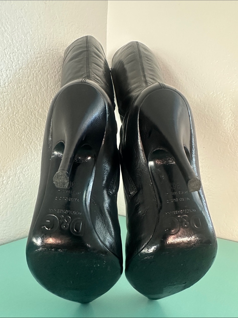 Dolce & Gabbana Mafia Chick leather knee high stiletto boots-size 36 1/2-used - Picture 7 of 17